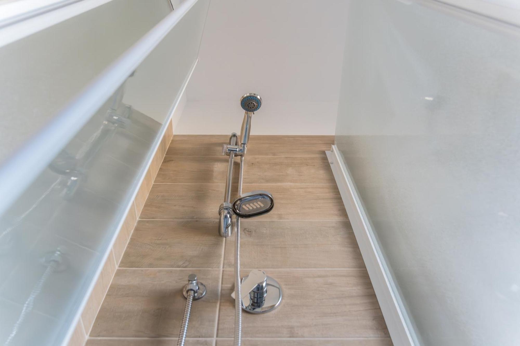Enjoy And Fly Apartment Fiumicino Exterior photo